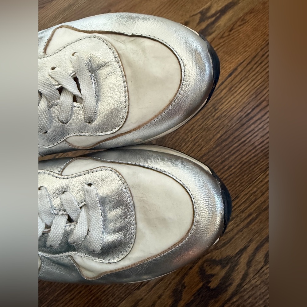 Golden Goose Silver and Cream Sneakers running sole metallic sneaker sz 40 - Picture 12 of 13
